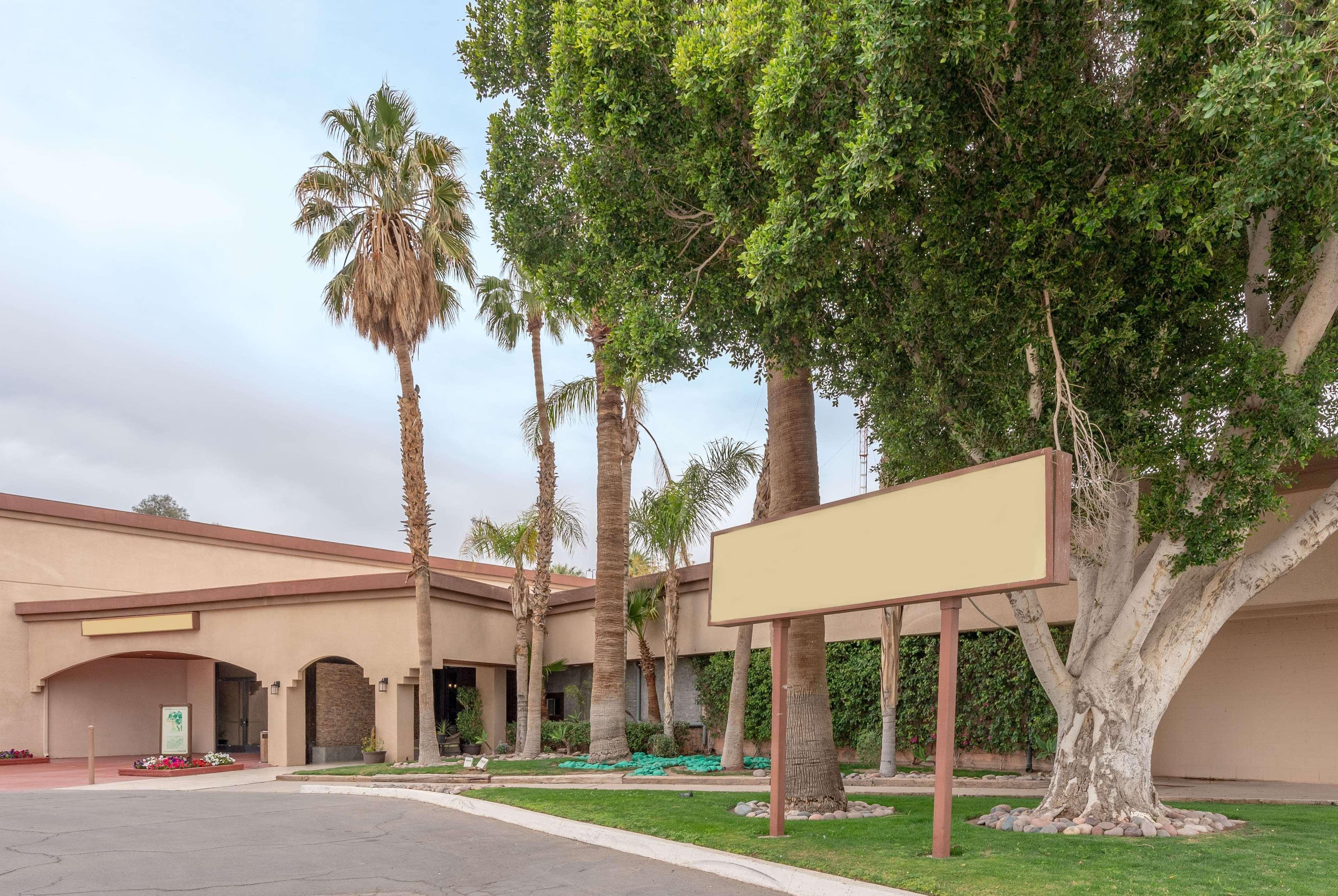 Ramada By Wyndham Holtville Exterior photo