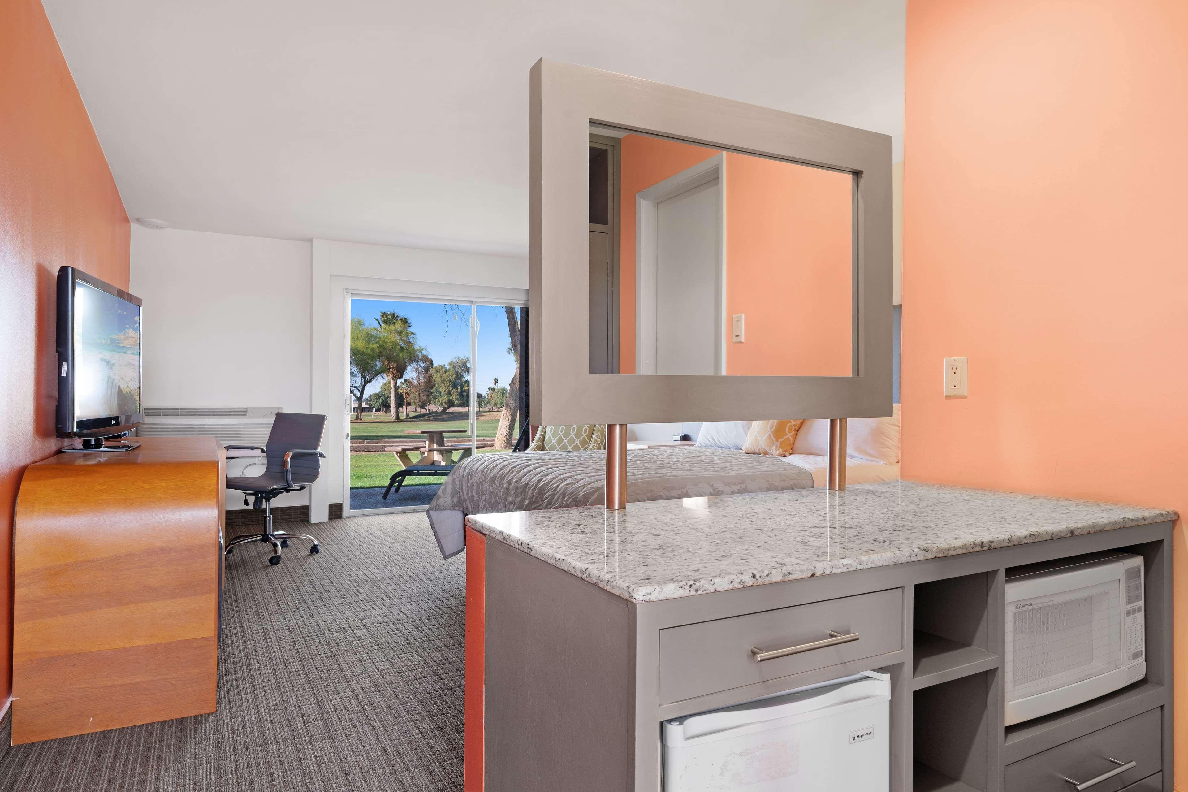 Ramada By Wyndham Holtville Exterior photo