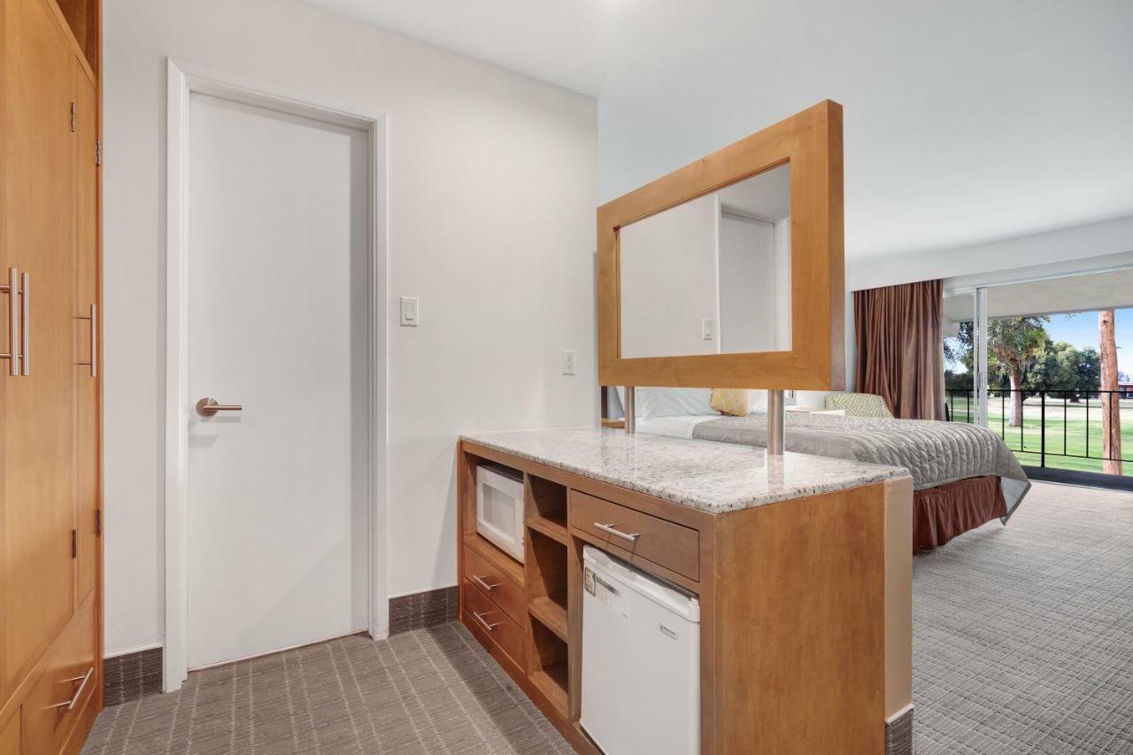 Ramada By Wyndham Holtville Exterior photo